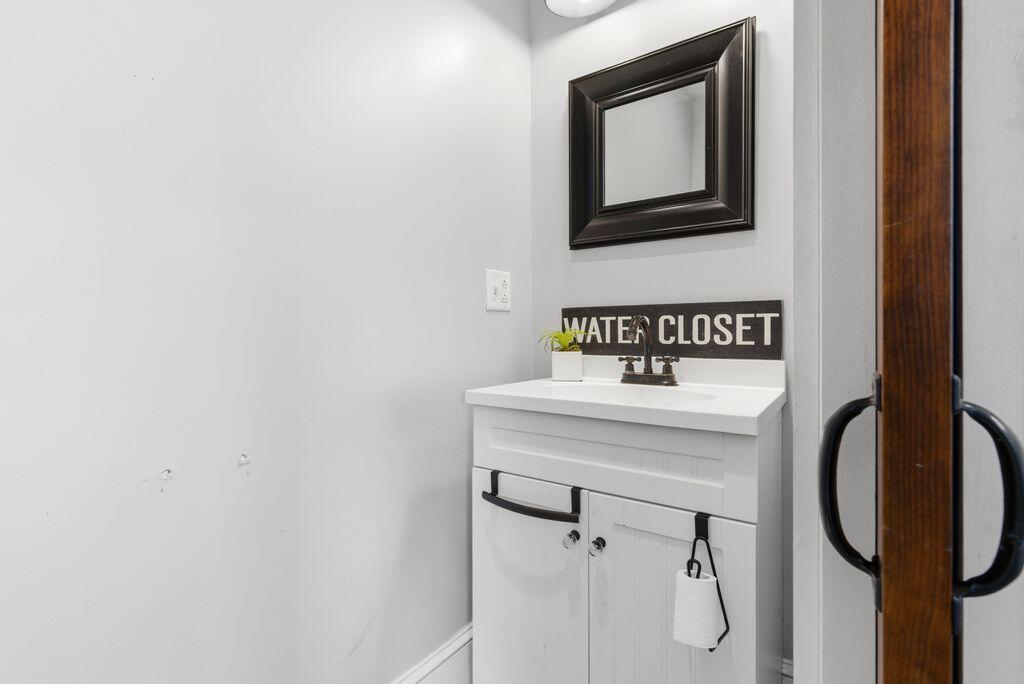 89 Whitney Street Auburn, ME 04210 - Photo 9 of 40 5_DSC03262