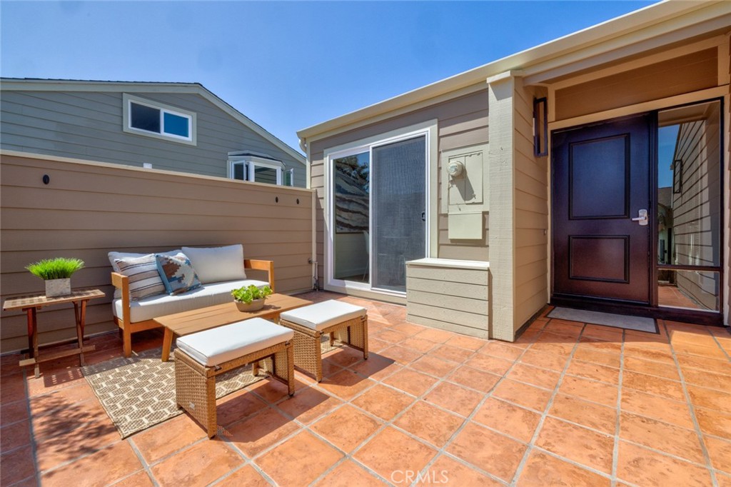 1816 Wilton Road Encinitas, CA 92024 - Photo 3 of 41 Gallery Image 3