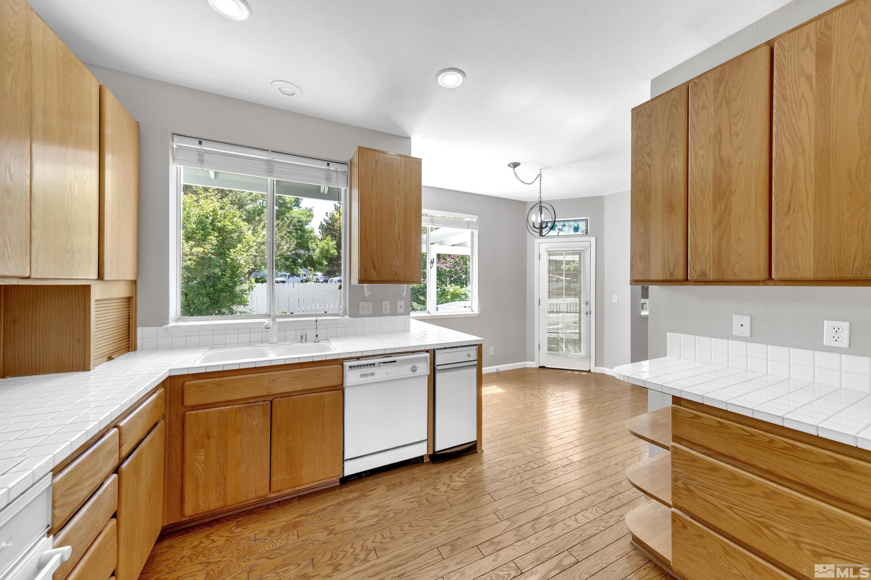 4741 Ellicott Way Reno, NV 89519 - Photo 13 of 40 Photo 13