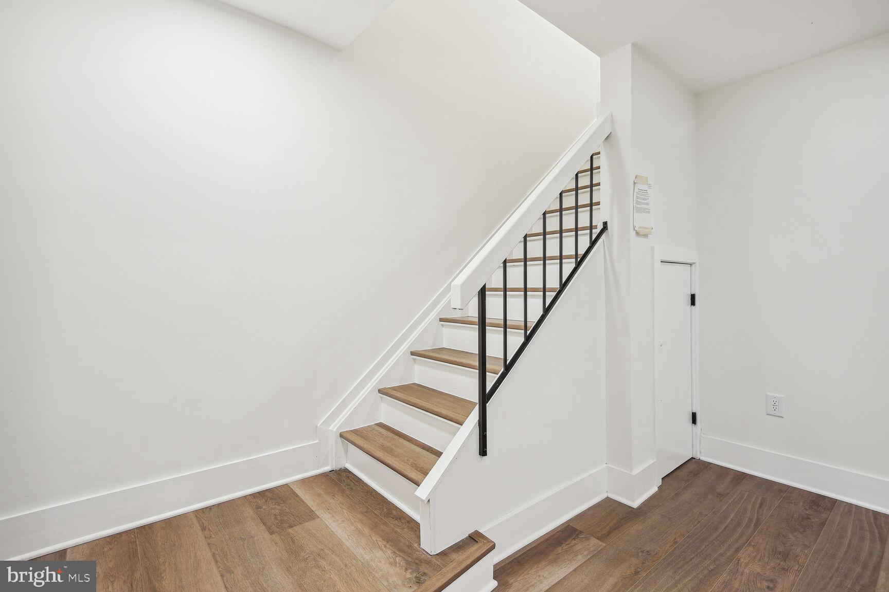 9102 Centerway Road Gaithersburg, MD 20879 - Photo 3 of 30
