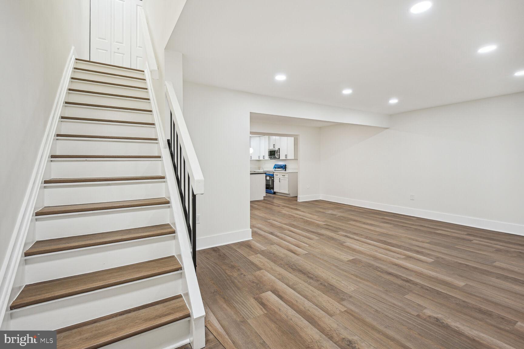 9102 Centerway Road Gaithersburg, MD 20879 - Photo 4 of 30