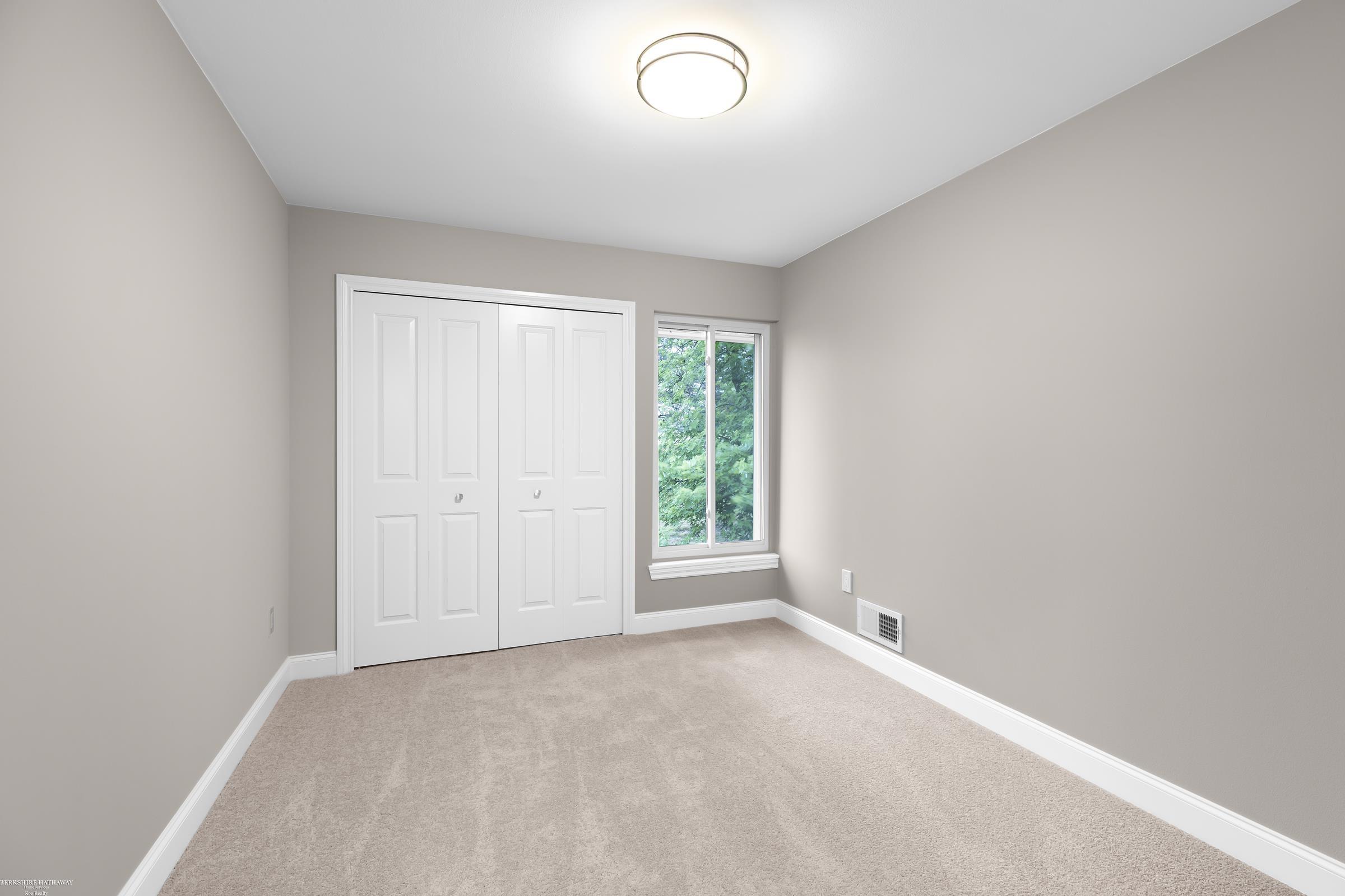 809 Oak Brook Ridge Drive Rochester Hills, MI 48307 - Photo 16 of 28