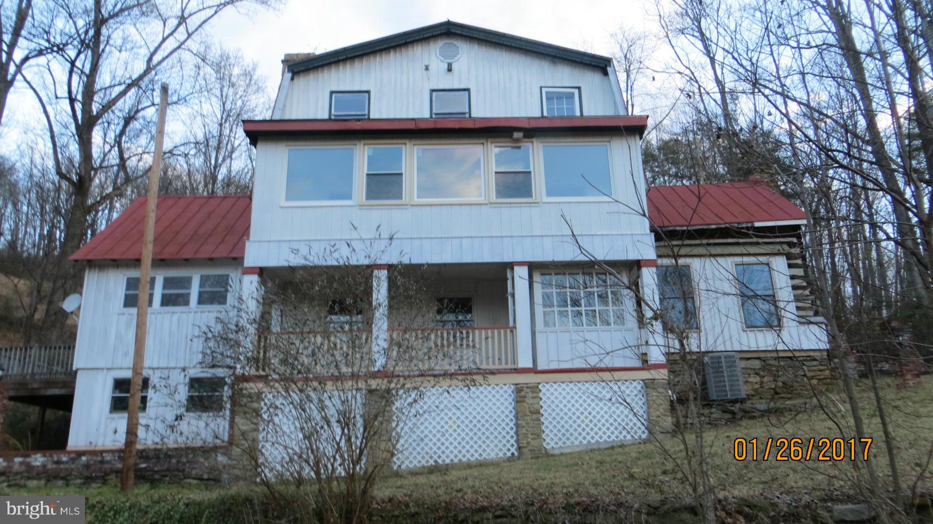 47 Scrabble Road Castleton, VA 22716 - Photo 1 of 18 Exterior (Front)