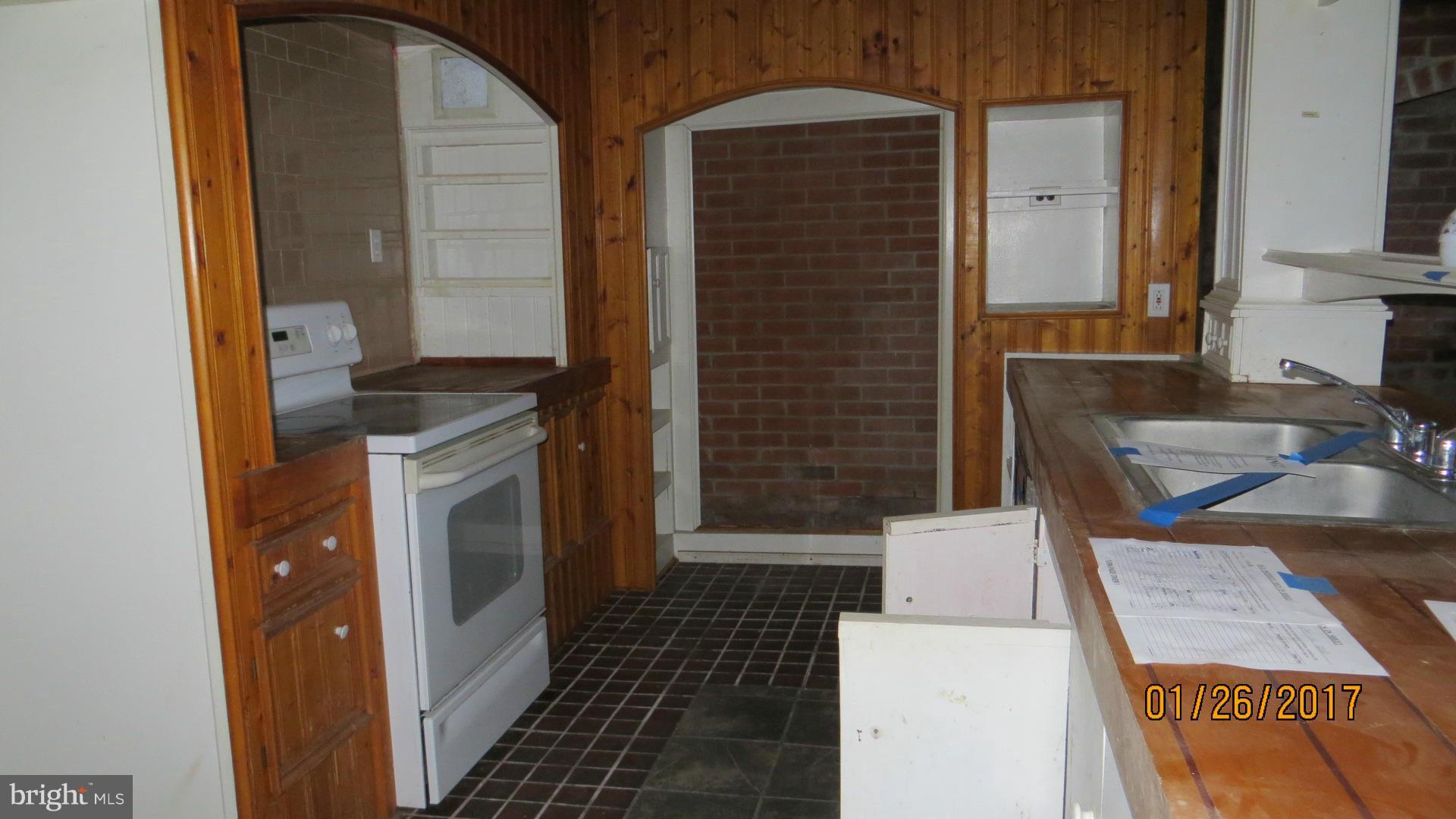 47 Scrabble Road Castleton, VA 22716 - Photo 5 of 18 Kitchen