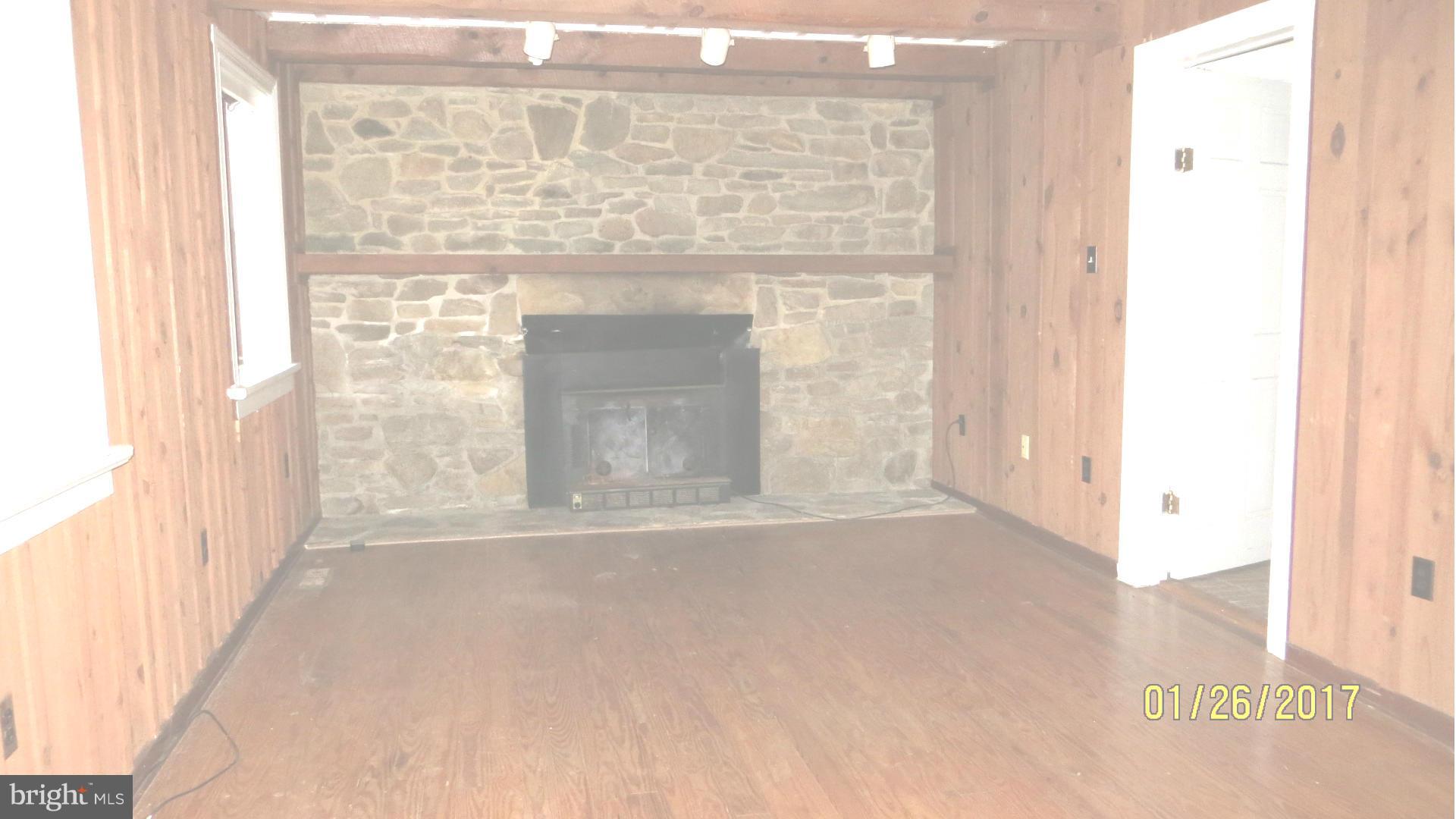 47 Scrabble Road Castleton, VA 22716 - Photo 6 of 18 Bedroom
