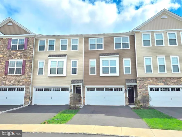 $3,000 | 1045 Chapman Circle, Colmar, PA 18915