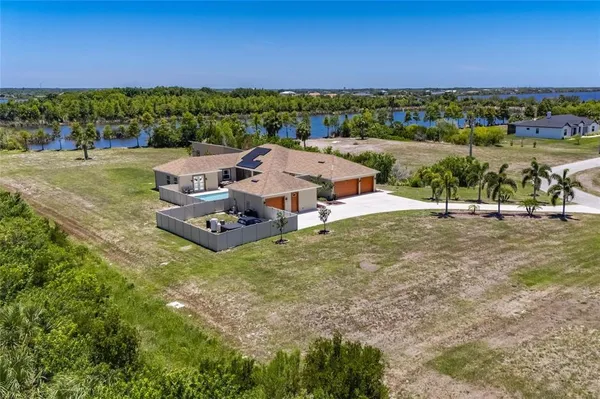 $1,700,000 | 3016 Smilodon Trail, Ruskin, FL 33570