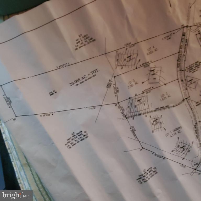 10102 Old Ashville Road Delaplane, VA 20144 - Photo 2 of 6 a view of a bathroom