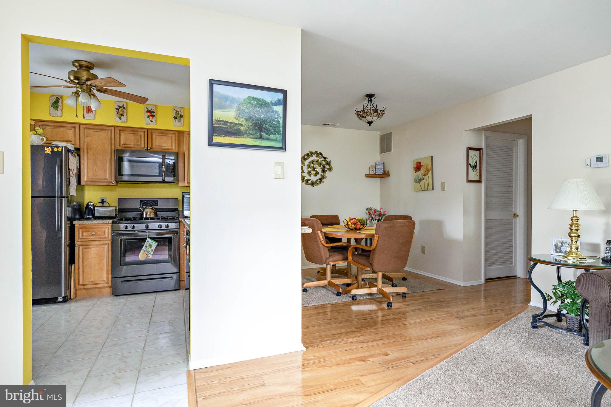 411 Paddock Court Sewell, NJ 08080 - Photo 5 of 29