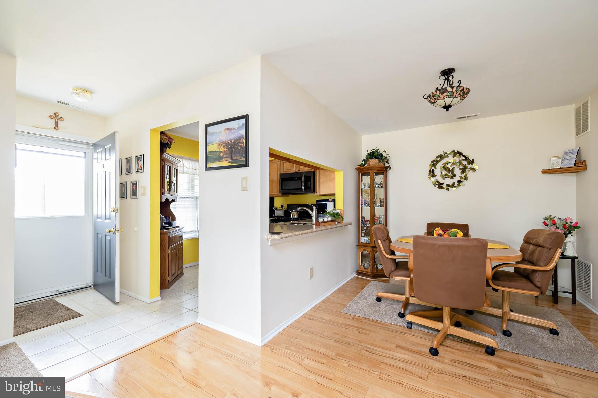 411 Paddock Court Sewell, NJ 08080 - Photo 6 of 29