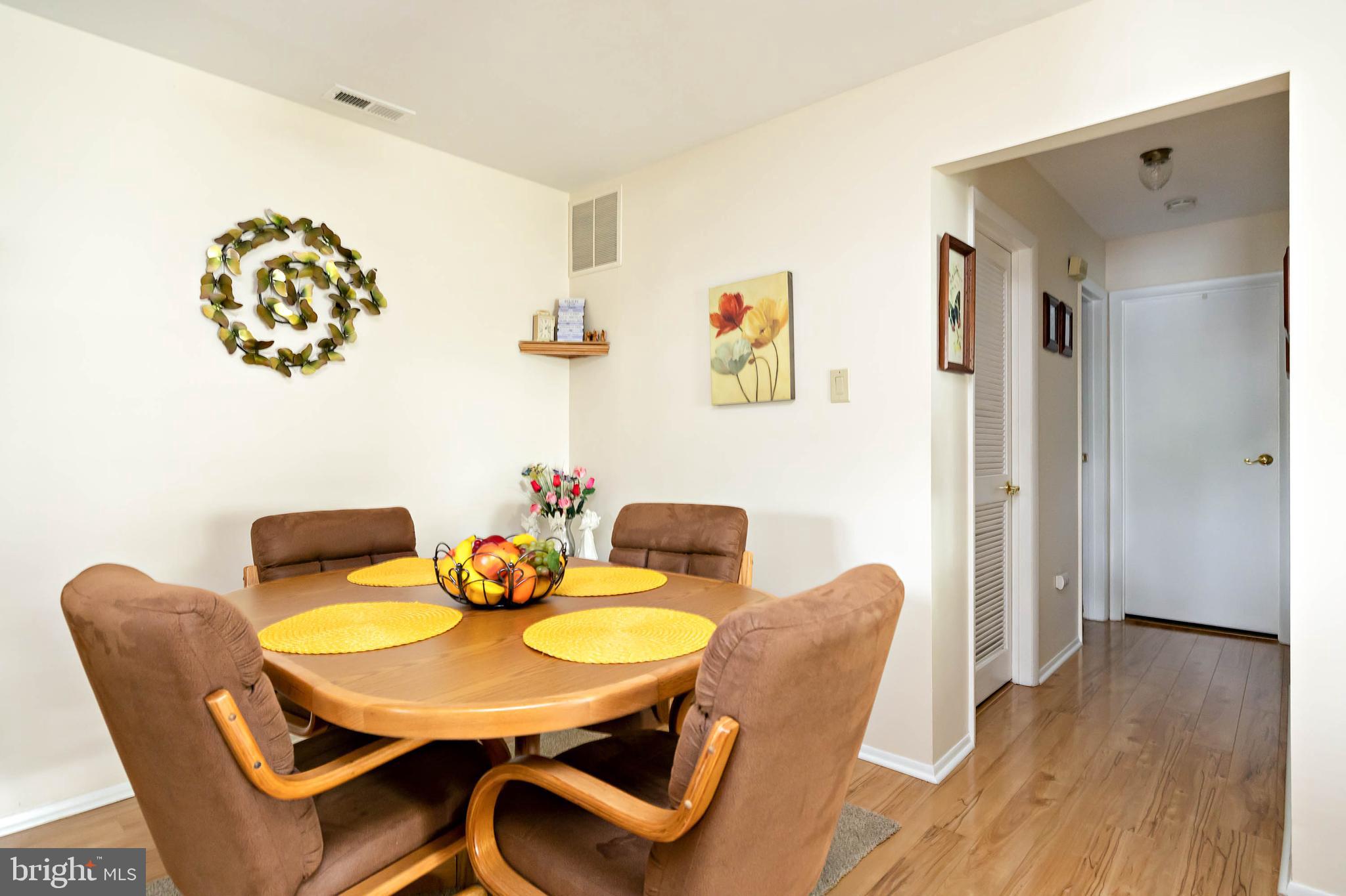 411 Paddock Court Sewell, NJ 08080 - Photo 10 of 29