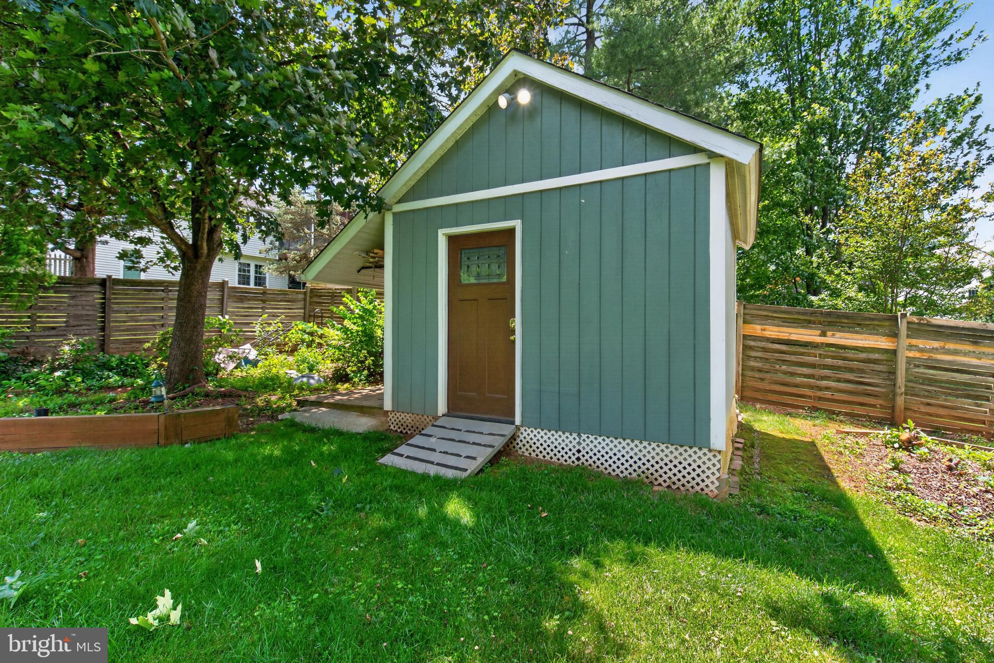 111 Environs Road Sterling, VA 20165 - Photo 43 of 50