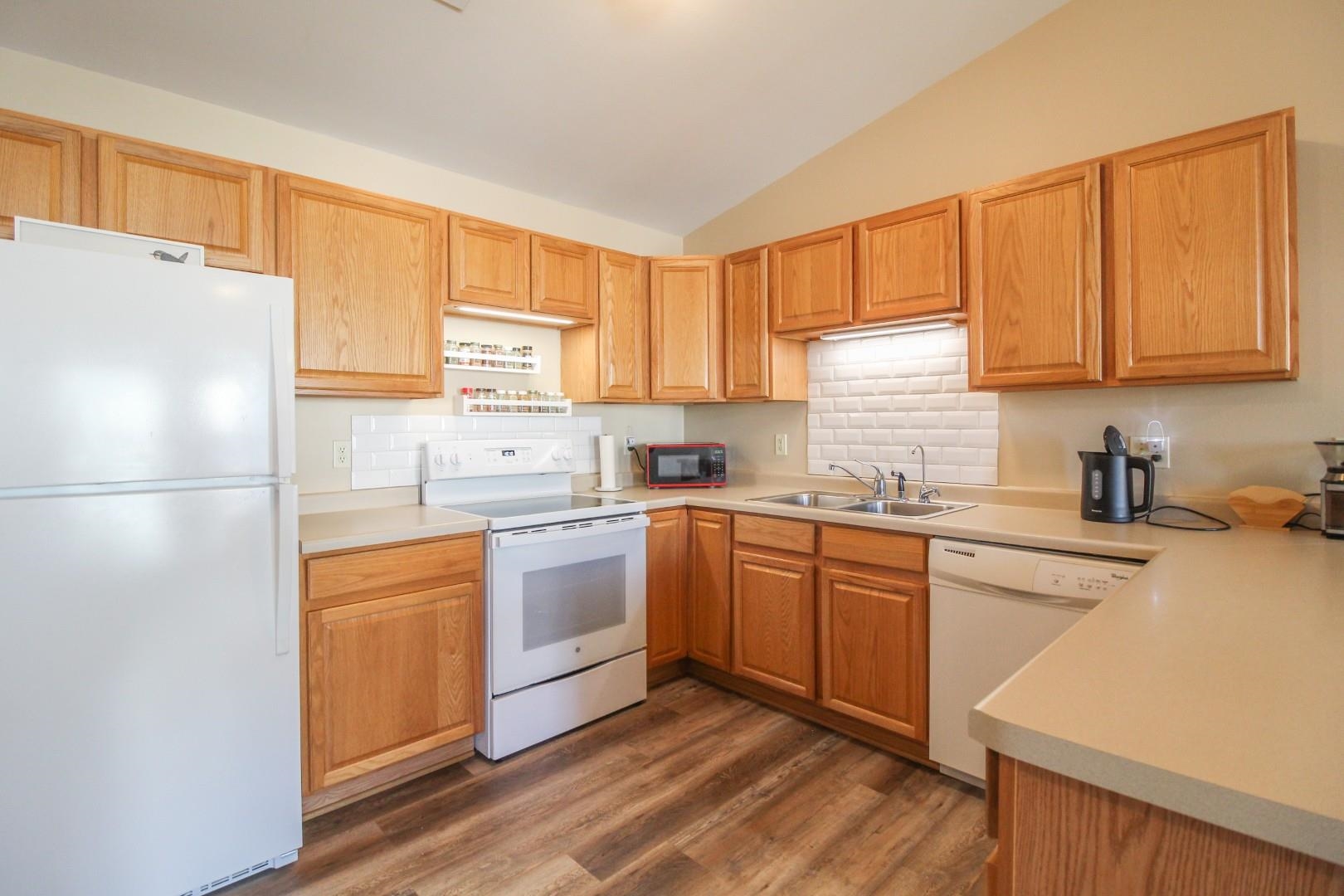 1612 Commonwealth Drive, Unit 8 Fort Atkinson, WI 53538 - Photo 11 of 34