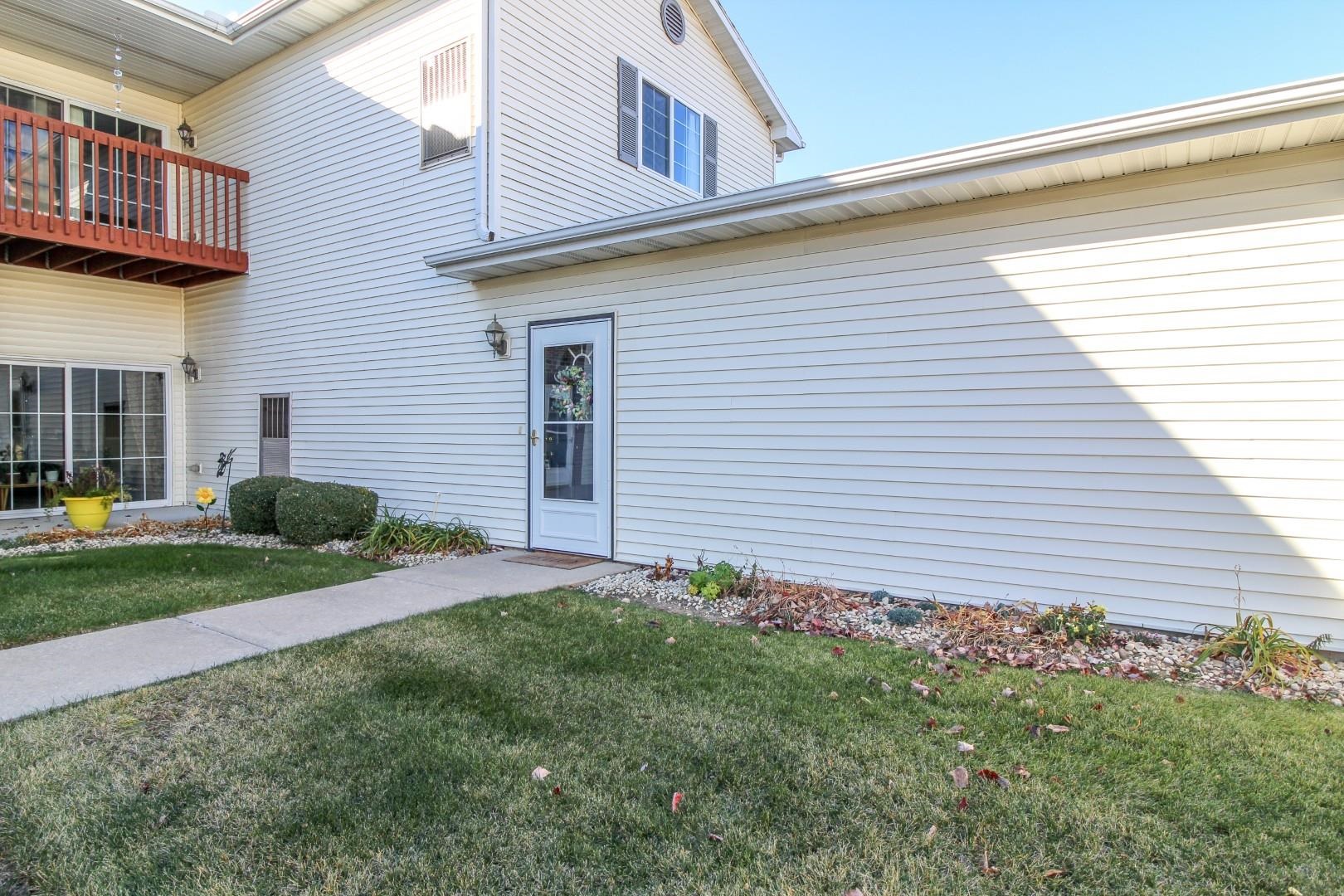 1612 Commonwealth Drive, Unit 8 Fort Atkinson, WI 53538 - Photo 33 of 34