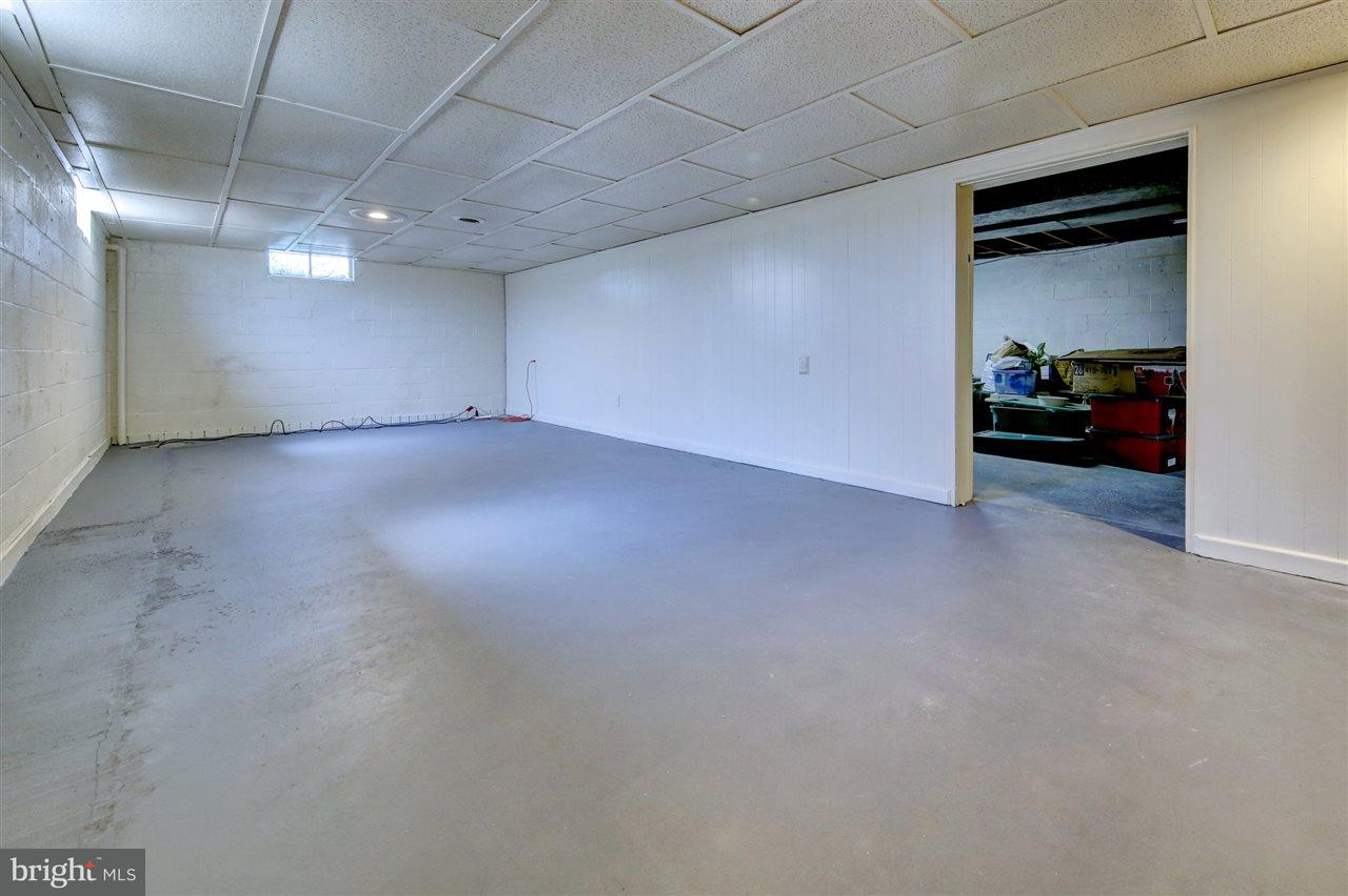 2330 Cedar Road York, PA 17408 - Photo 22 of 34