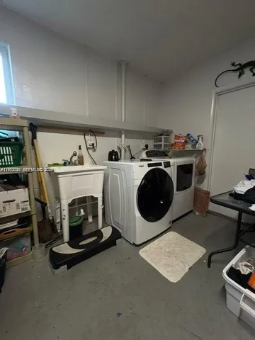 $2,400 | 5534 Lakewood Circle South, Unit H, Margate, FL 33063