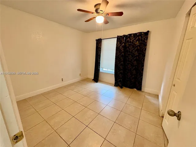 $2,400 | 5534 Lakewood Circle South, Unit H, Margate, FL 33063