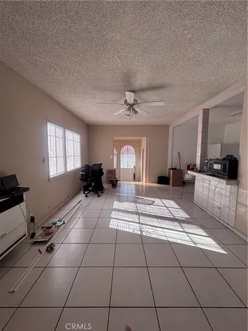 $2,500 | 7008 South Main Street, Los Angeles, CA 90003