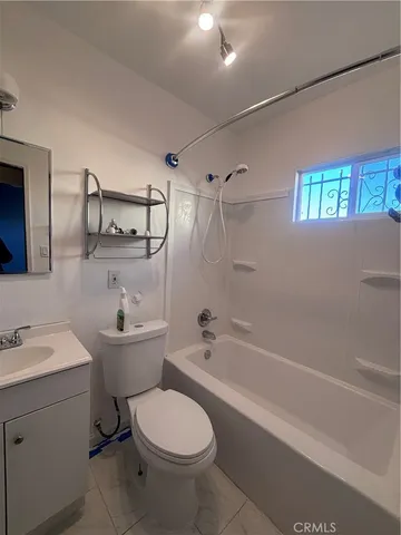 $2,500 | 7008 South Main Street, Los Angeles, CA 90003