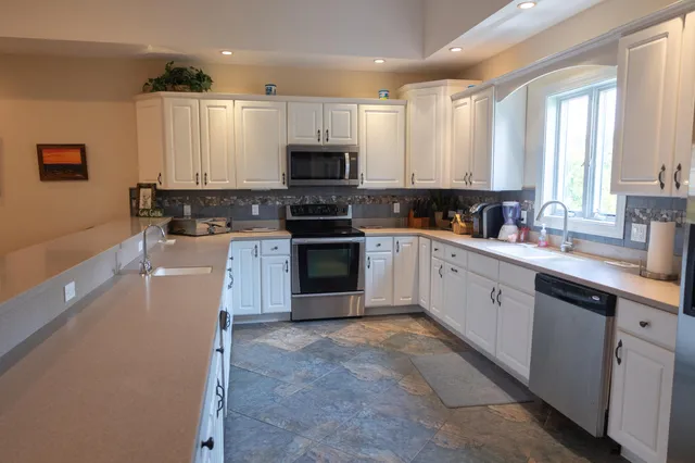 $539,900 | 103 Diamond Point Lane, New Buffalo, MI 49117