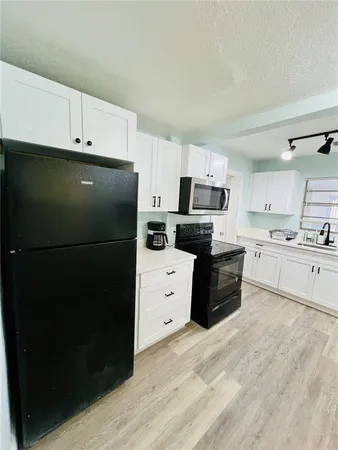 $459,000 | 1630 Harbor Drive, Clearwater, FL 33755