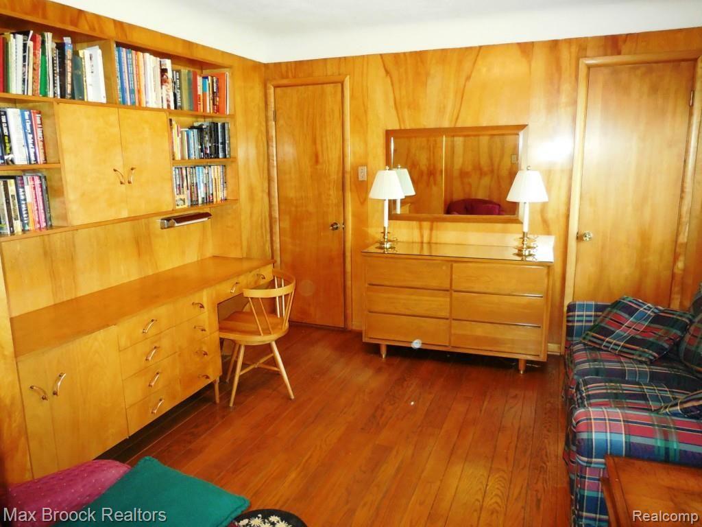 82 Maplefield Road Pleasant Ridge, MI 48069 - Photo 14 of 26 Study