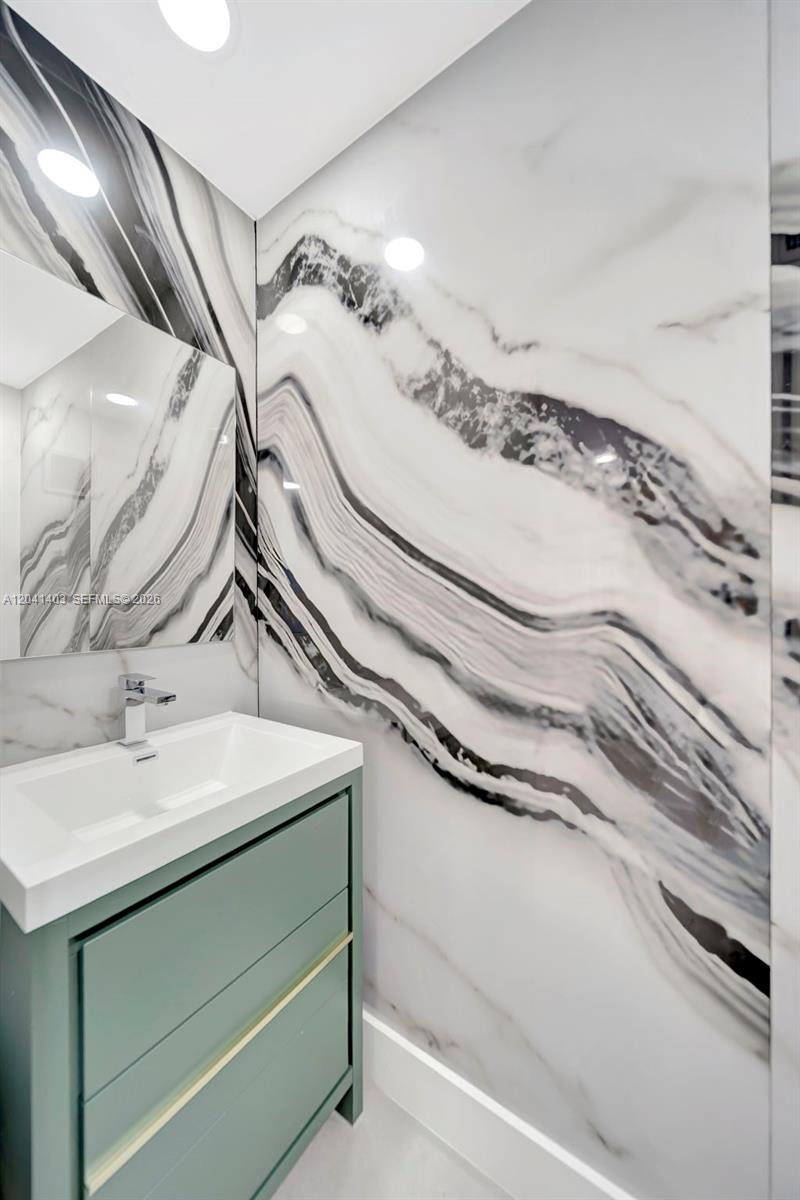 1083 West 38th Street, Unit 238 Hialeah, FL 33012 - Photo 7 of 34