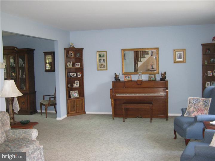 741 York Road Mount Laurel, NJ 08054 - Photo 11 of 18