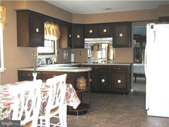 741 York Road Mount Laurel, NJ 08054 - Photo 10 of 18