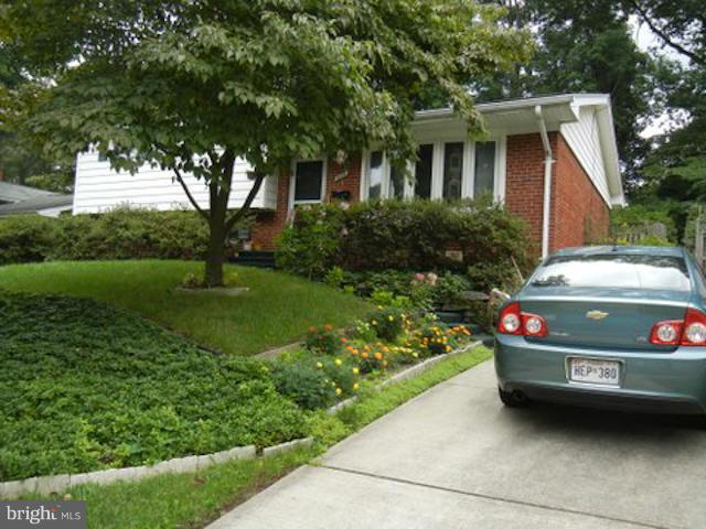 835 Loxford Terrace Silver Spring, MD 20901 - Photo 29 of 30 Exterior Summer