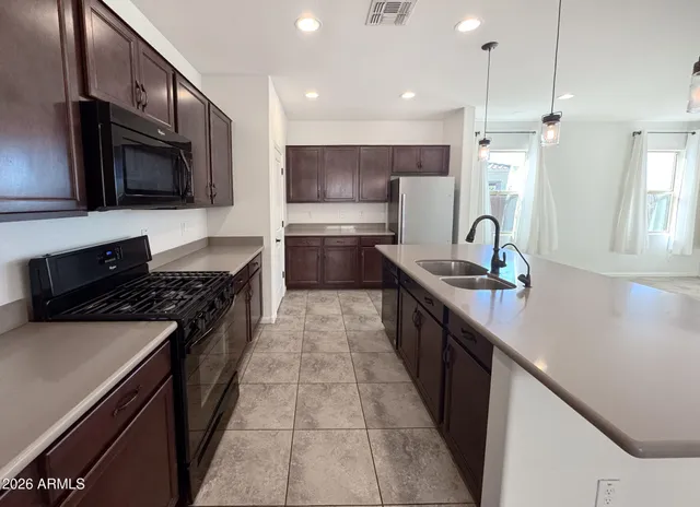 $1,895 | 910 South 199th Lane, Buckeye, AZ 85326