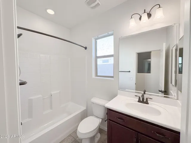 $1,895 | 910 South 199th Lane, Buckeye, AZ 85326