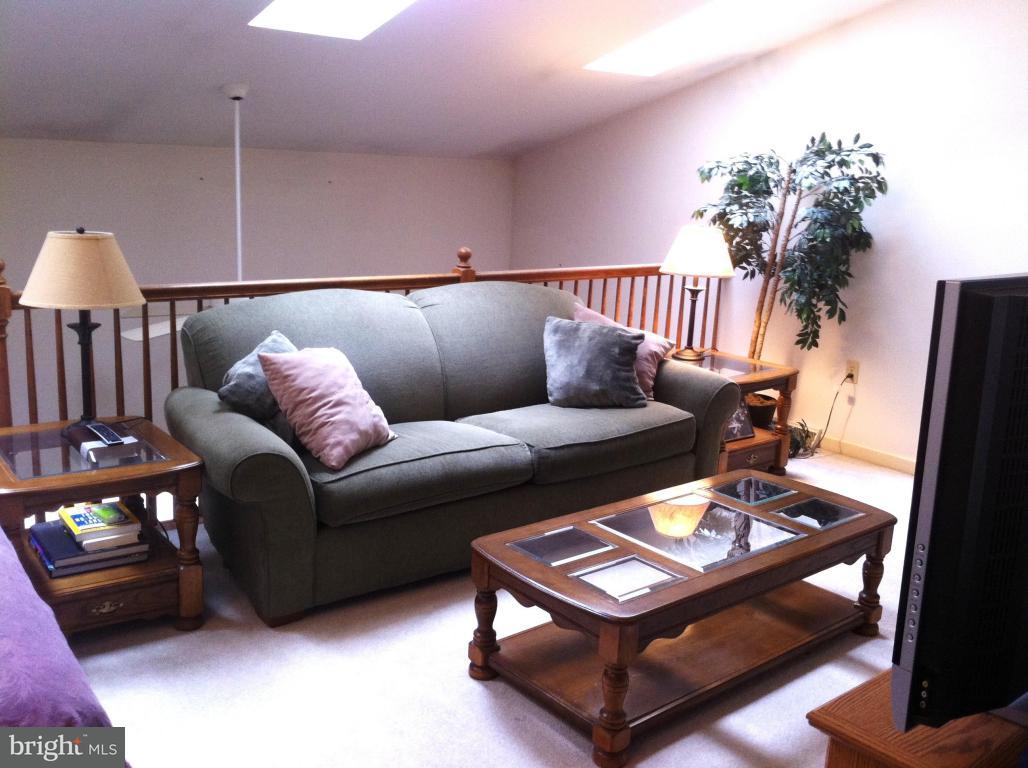 127 Pepperton Court Lititz, PA 17543 - Photo 8 of 11