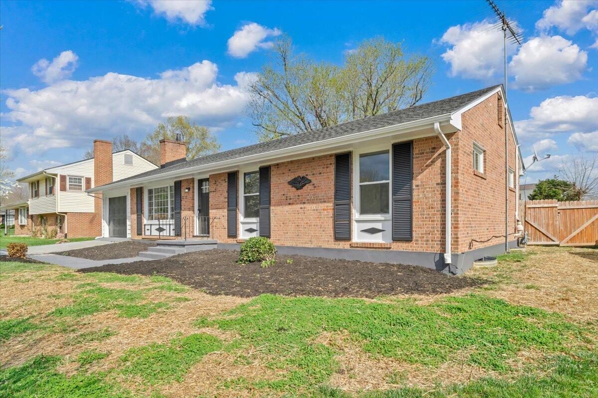 5316 Twilight Road Roanoke, VA 24019 - Photo 5 of 61 60-MIB07281