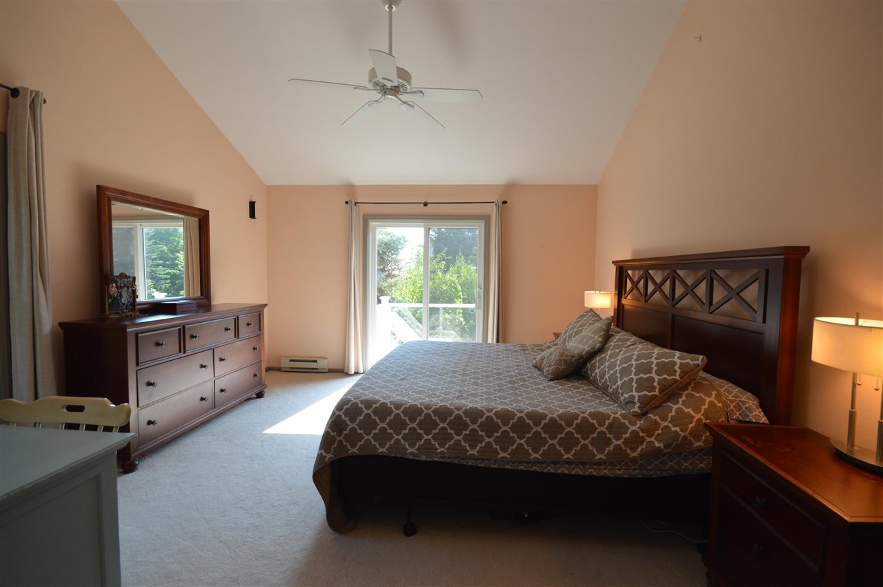 4880 North Putnam Road Suttons Bay, MI 49682 - Photo 13 of 41 1890274-12.JPG
