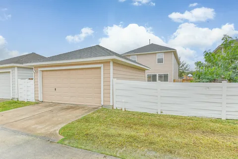 $299,000 | 11729 Jelicoe Drive, Houston, TX 77047