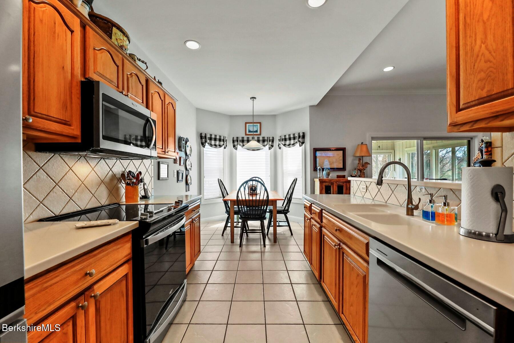124 Red Barn Road Dalton, MA 01226 - Photo 15 of 47 Kitchen