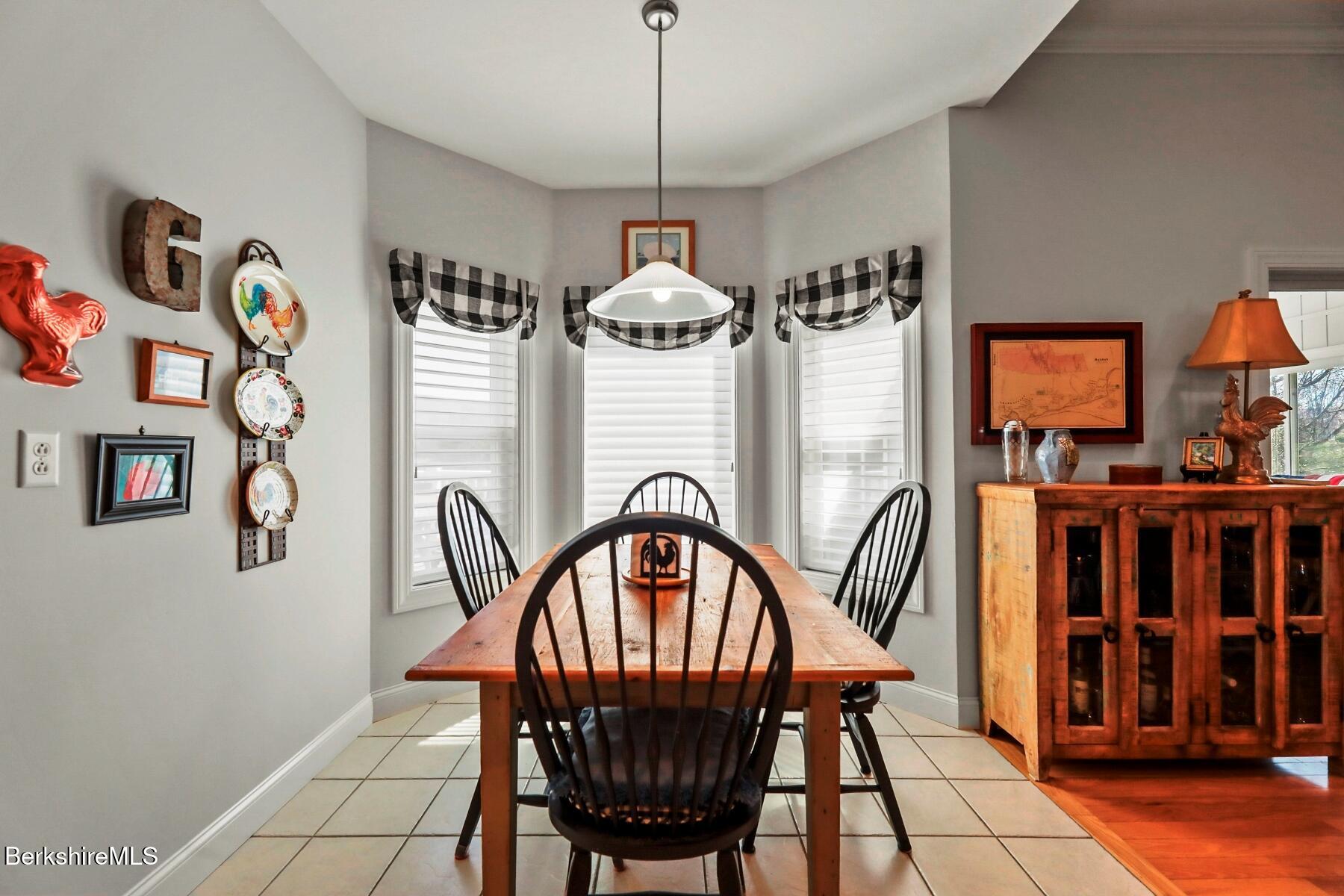 124 Red Barn Road Dalton, MA 01226 - Photo 16 of 47 Breakfast Nook