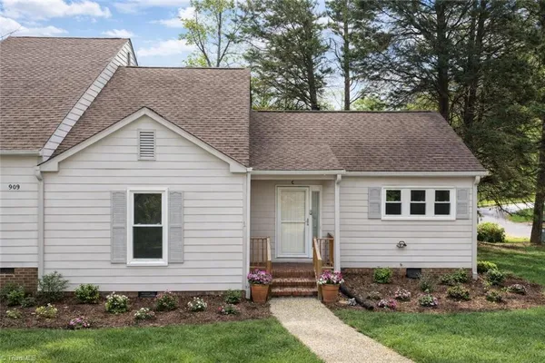 $200,000 | 909 Chatfield Drive, Unit C, Jamestown, NC 27282