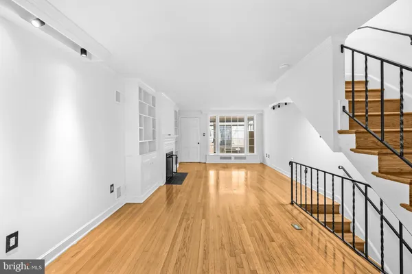 $6,500 | 2420 I Street Northwest, Washington, DC 20037