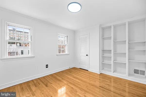 $6,500 | 2420 I Street Northwest, Washington, DC 20037
