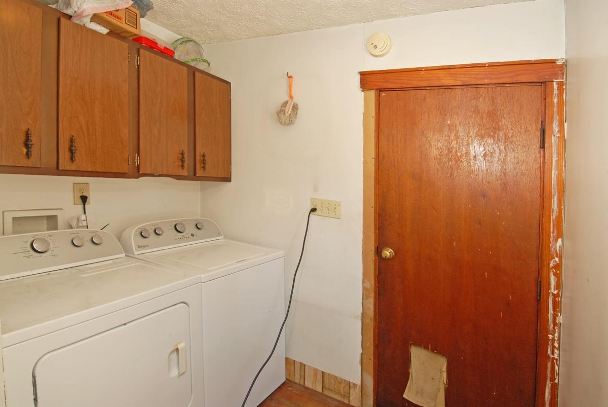 61 Oak Ridge Road Biddeford, ME 04005 - Photo 18 of 33 Laundry Room