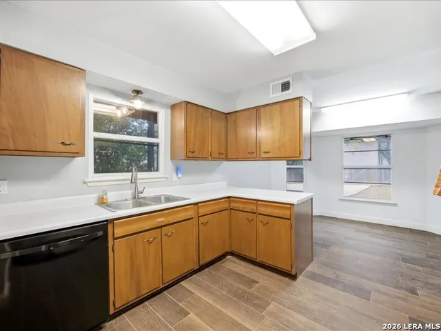 $2,150 | 619 Patricia, San Antonio, TX 78216