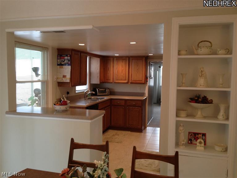 1419 Brainard Road Lyndhurst, OH 44124 - Photo 8 of 25