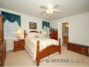 346 Justice Ridge Road Candler, NC 28715 - Photo 6 of 11 Gallery Image 6