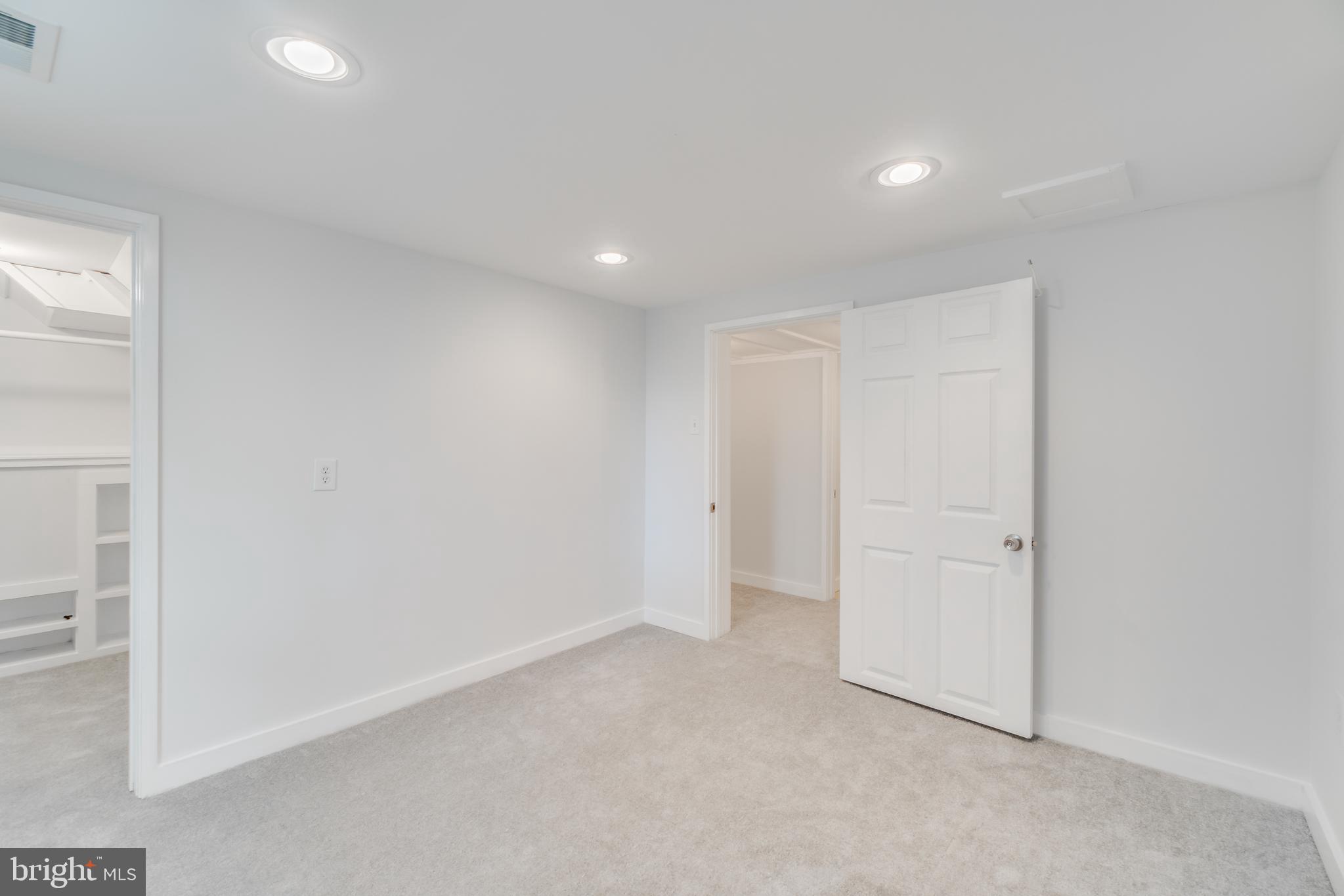 11619 Highview Avenue Silver Spring, MD 20902 - Photo 18 of 26 Gallery Image 18