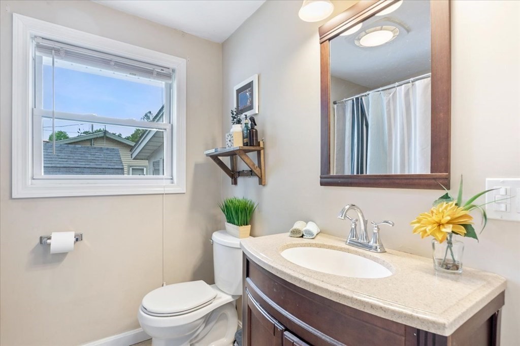 4 White Road Holbrook, MA 02343 - Photo 24 of 29 Gallery Image 24