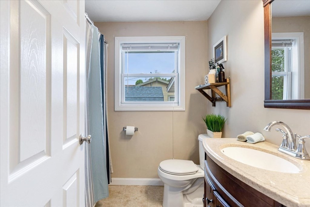 4 White Road Holbrook, MA 02343 - Photo 25 of 29 Gallery Image 25