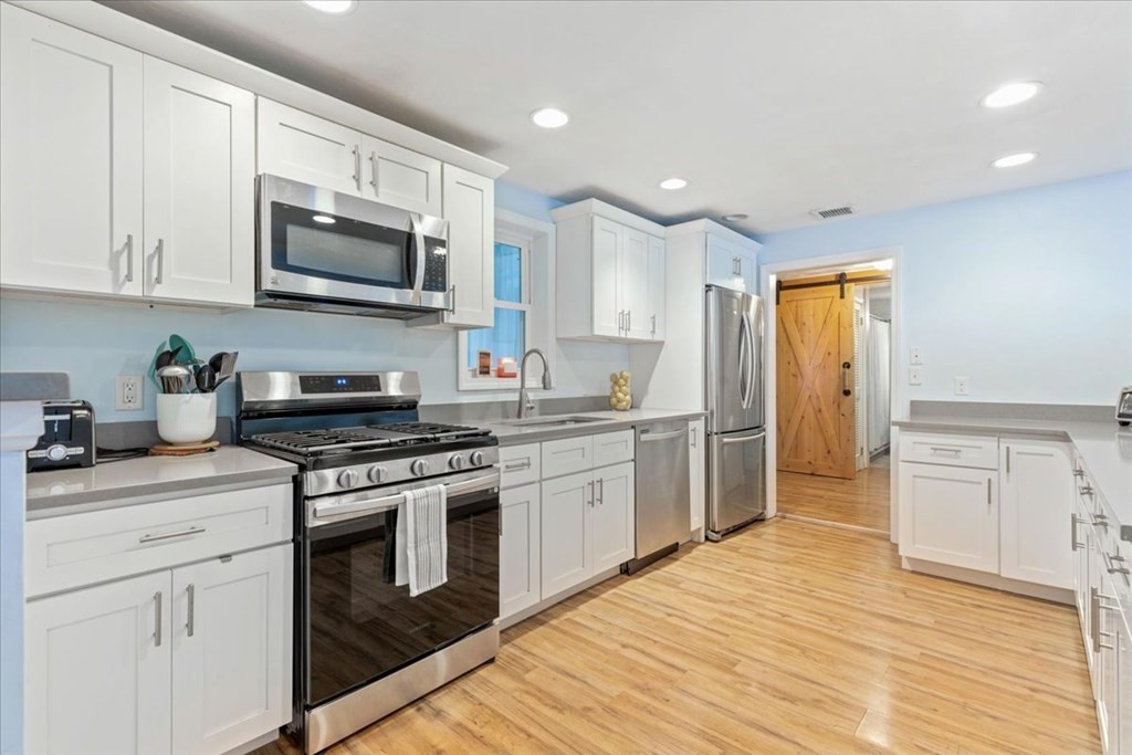 4 White Road Holbrook, MA 02343 - Photo 8 of 29 Gallery Image 8