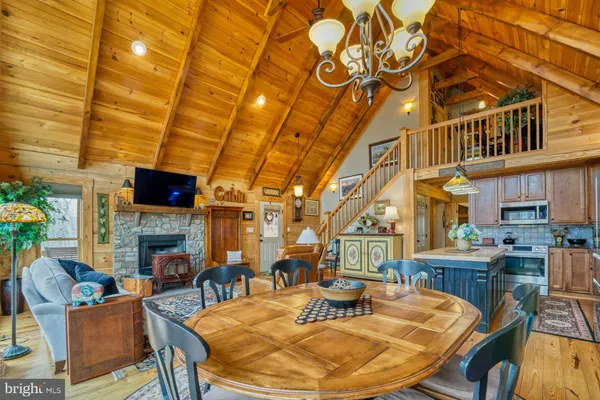 $975,000 | 84 Cardinal Lane, Boyce, VA 22620